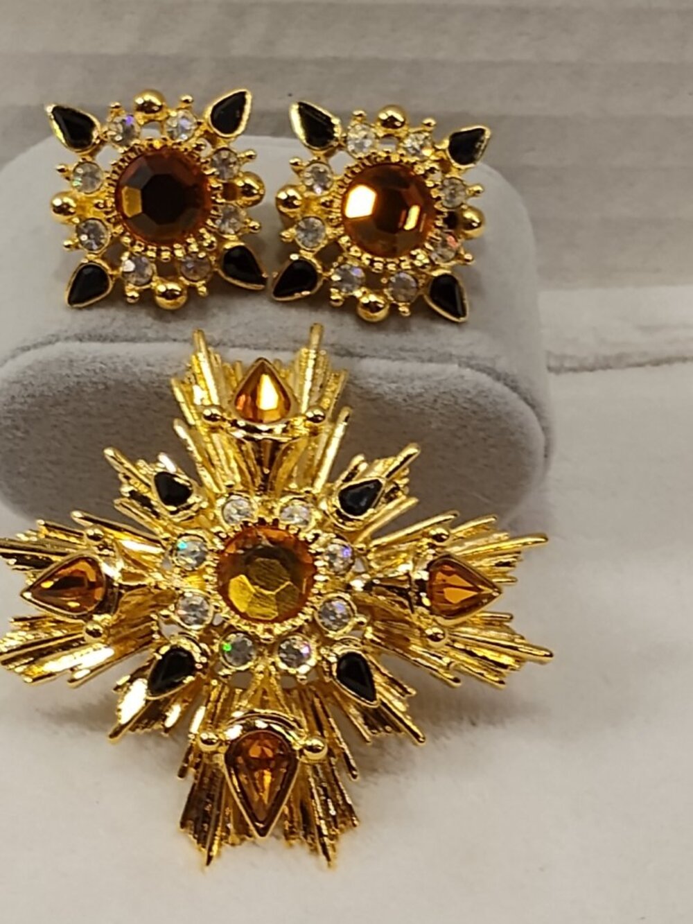 Vintage Joan Rivers Maltese Cross Rhinestone Brooch & Clip On Earrings LOT - Picture 4 of 11